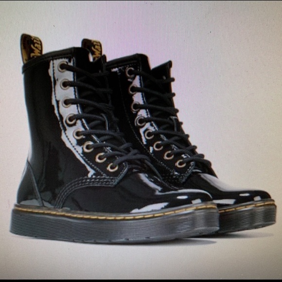 Dr. Martens Shoes - DR MARTENS COMBAT BOOTS SIZE 9 BLACK NEW!